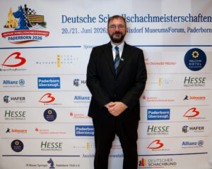 Dr. Andreas Junk (International Arbiter)